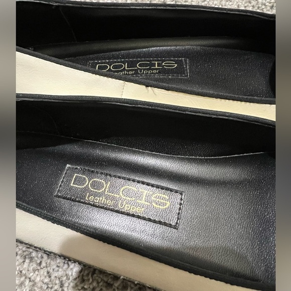 Vintage Dolcis Leather Upper flats in black and white - Picture 3 of 11